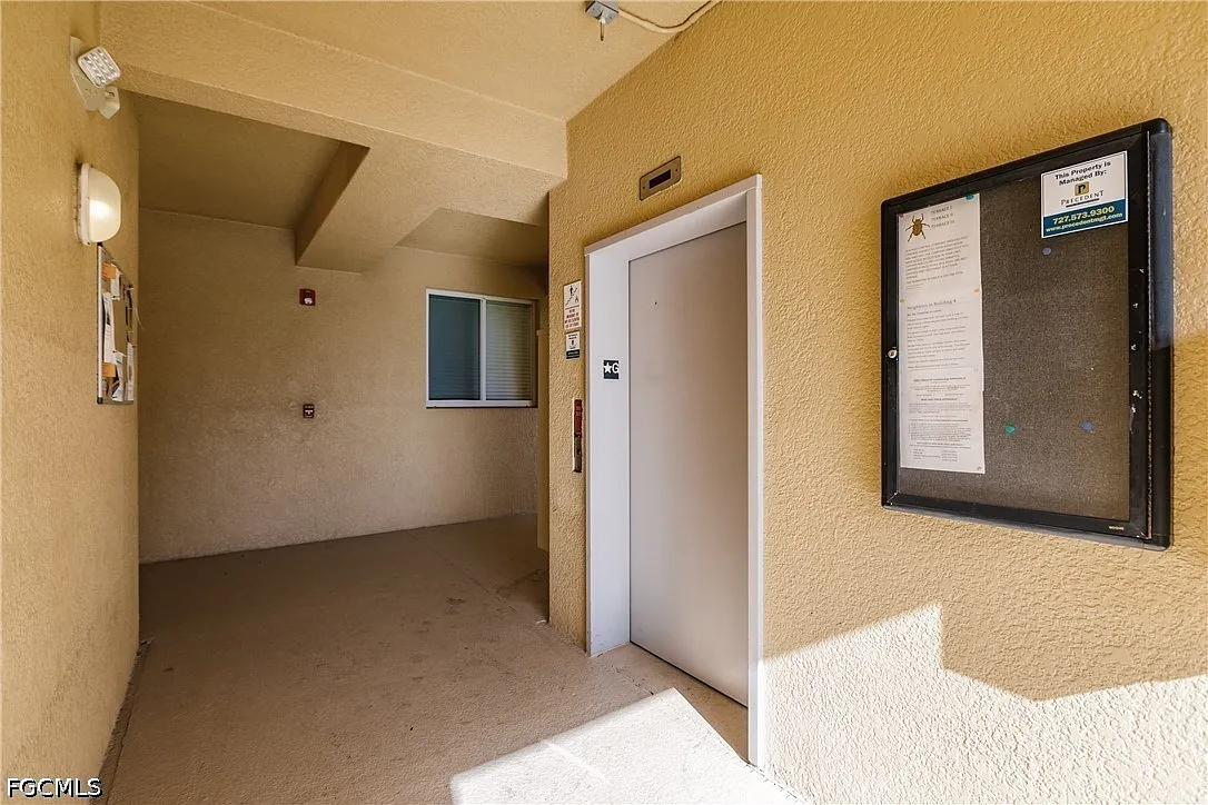 2 bed, 2.0 bath, 1294 sqft, $1,700 — Photo 3