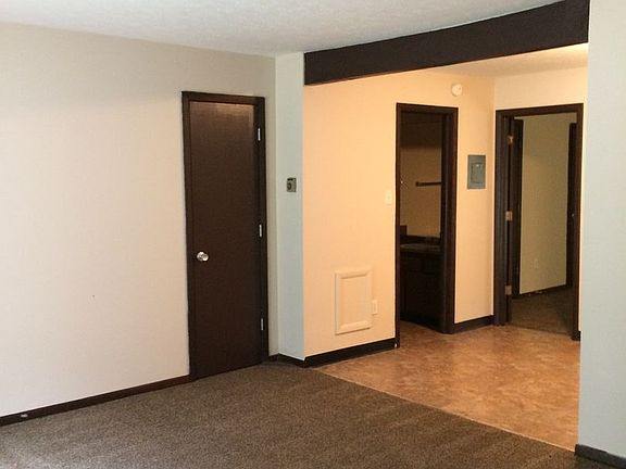 3rd image of 2430 Beech St APT 03