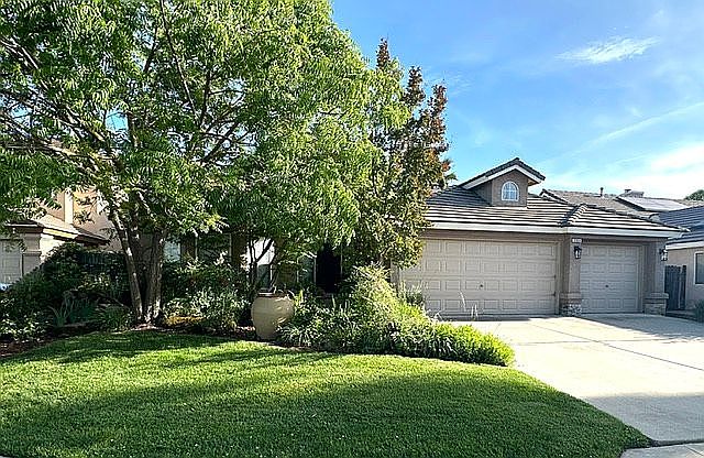 1st image of 2955 E Pryor Dr