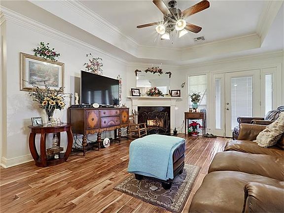3rd image of 51372 Simmons Rd