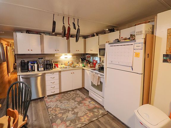 3rd image of 4625 Mormon Coulee Rd Trailer 16