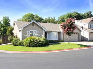 10754 N Windham Bay Cir, Fresno, CA 93730