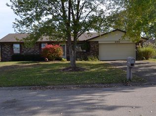 220 Baker Ln, Carlisle, OH