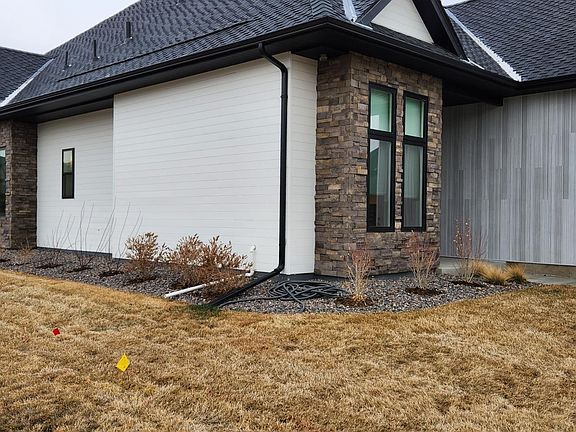 2nd image of 1774 Beachside Dr