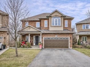 181 Springview Dr, Hamilton, ON L8B 0V9