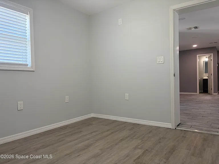 491 Seacrest Ave — Photo 16