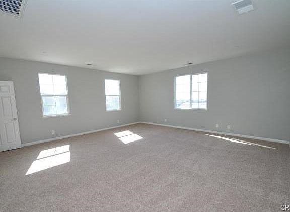 4th image of 15290 Crimson St