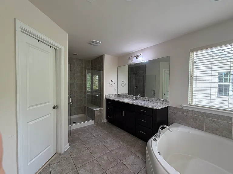 220 Concordia Woods Dr — Photo 13