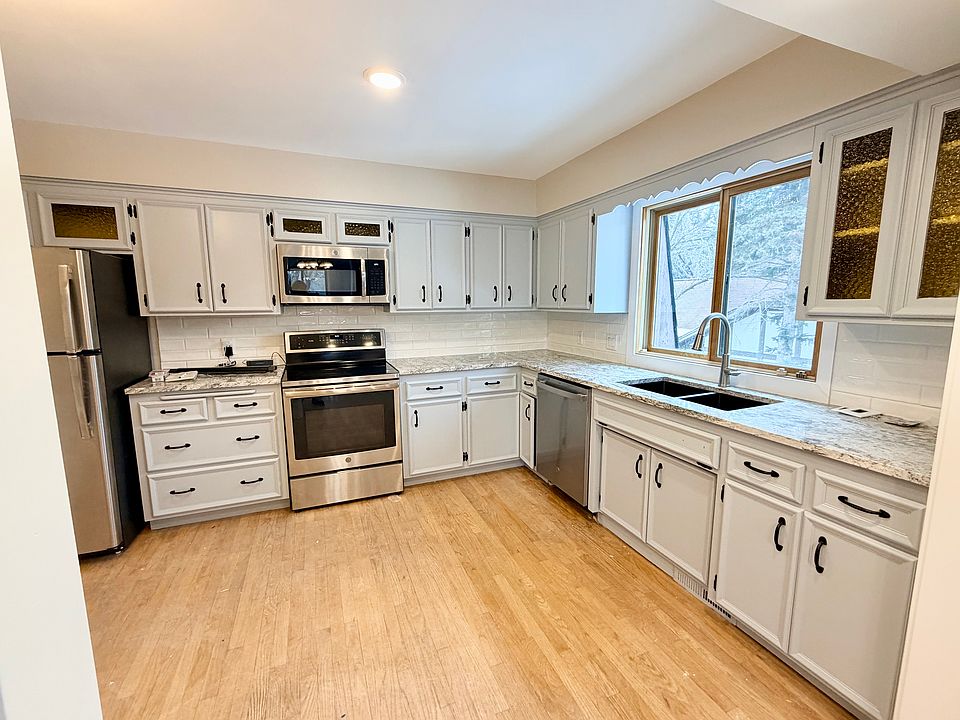 1st image of 7303 Glouchester Dr