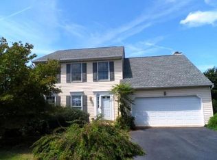 7128 Cavalry Dr, Warrenton, VA 20187