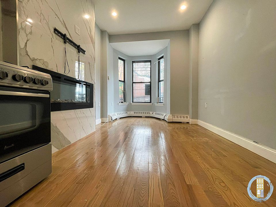1st image of 952 Bergen St #1D