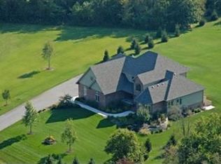 11563 N Lilac St, Demotte, IN 46310