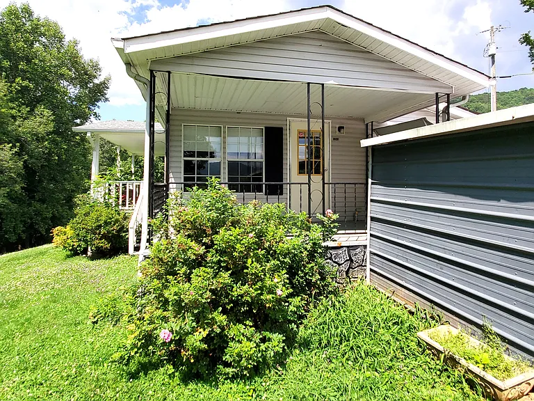 1281 Chestnut Mountain Rd — Photo 3