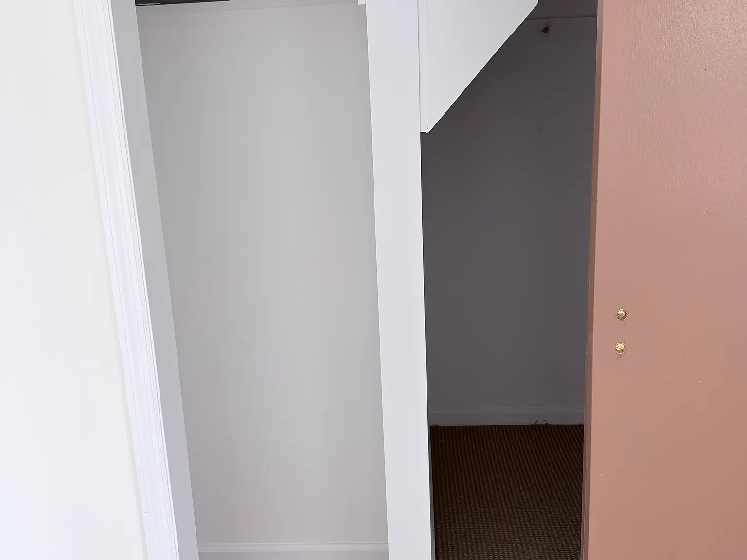 1 bed, 1560 sqft, $1,100 — Photo 4