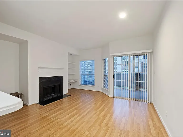3920 Penderview Dr #303 — Photo 5