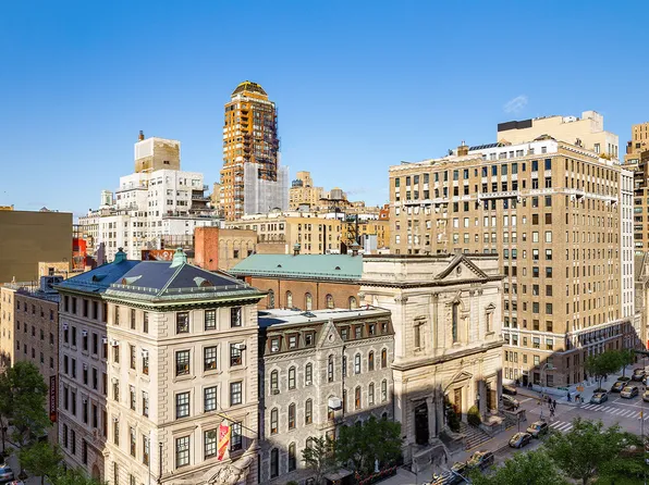 975 Park Avenue image 2 of 16