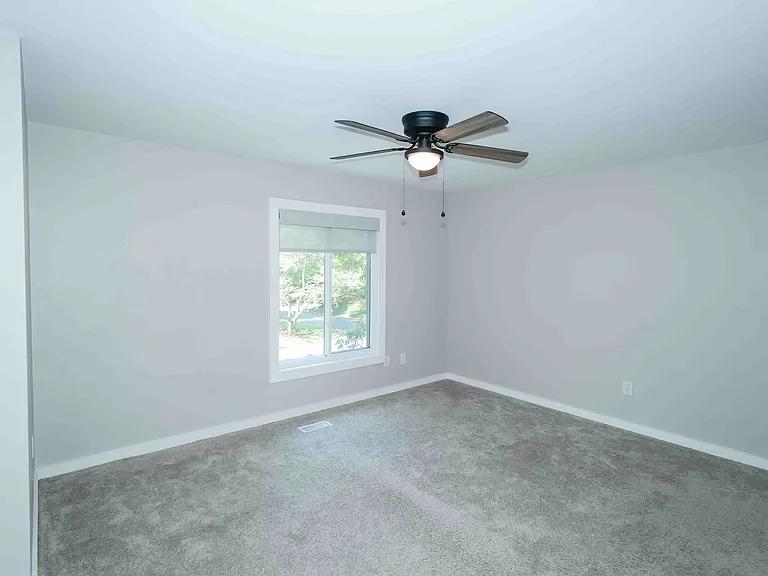 6901 Wyndbend Ln — Photo 31