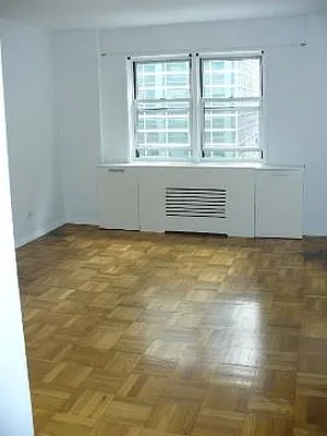 Sold by New York Private Realty Group | media 19