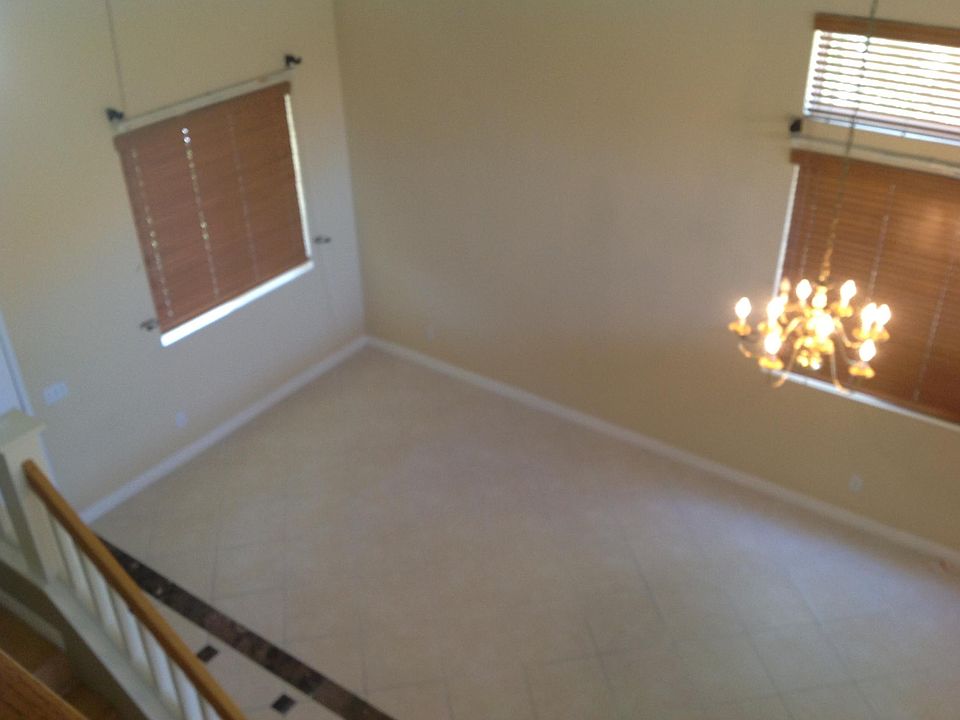 1st image of 36904 Cadmia Ct