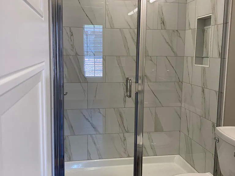82 Saint James Ct — Photo 24