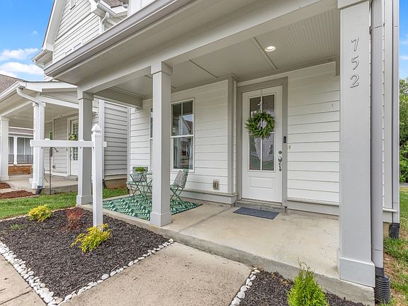 4th image of 752 Cottage Park Dr