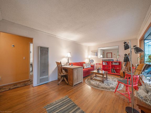 4th image of 3794 Mercury Dr