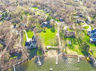 7207 Frontier Trl, Chanhassen, MN 55317