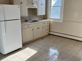 256 Maple St #3, New Britain, CT 06051