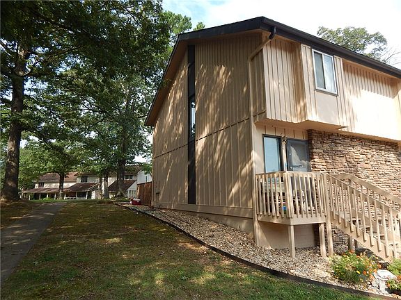 2nd image of 16 Britten Cir