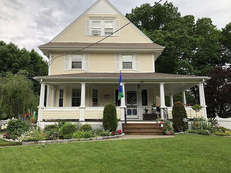1st image of 32 Florence Ave #2