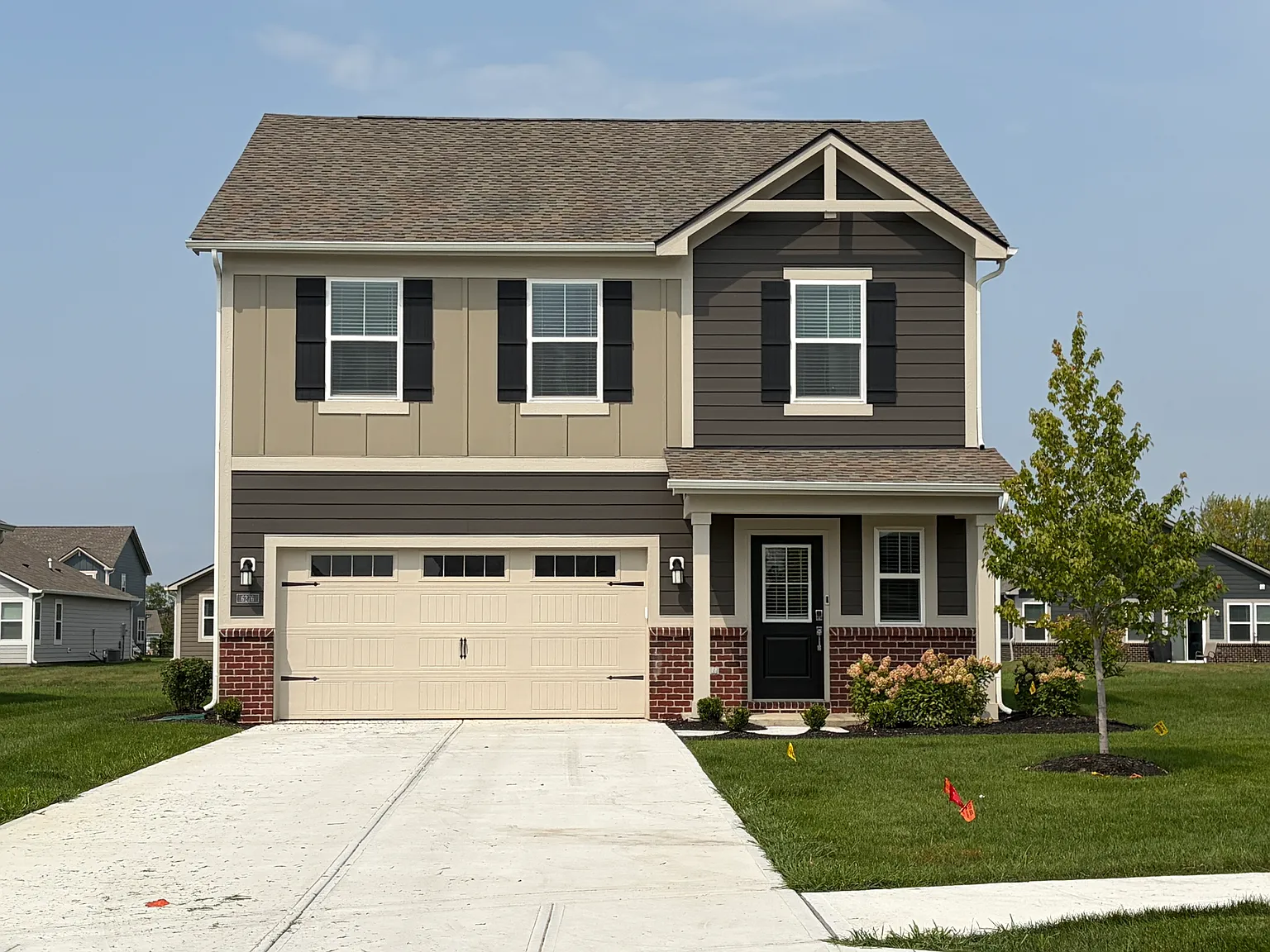 4 bed, 2.5 bath, 1948 sqft, $2,260 — Photo 1
