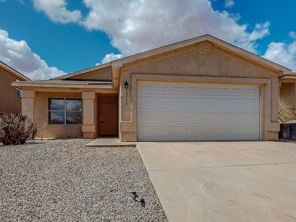 1st image of 10559 Vista Bella Pl NW