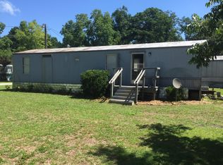 27 Oreo Rd, Grantsboro, NC 28529