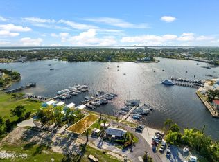 327 Abbie Rd, Panama City, FL 32401