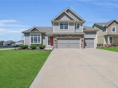 8100 NE 102nd St, Kansas City, MO, 64157