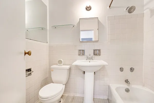 Rented by Compass | media 10