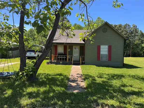 274 Magnolia Dr, Onalaska, TX 77360