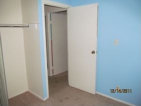 5th image of 4161 Alden Ave