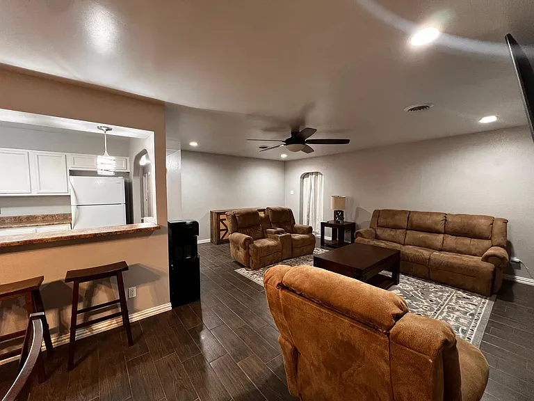 2504 Baylor Ave — Photo 26