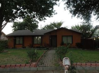 301 Elmwood Dr, Garland, TX 75043