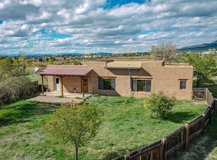 56 Las Animas Rd, Arroyo Seco, NM 87514