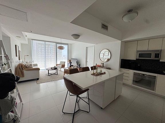 5th image of 92 SW 3rd St APT 3104