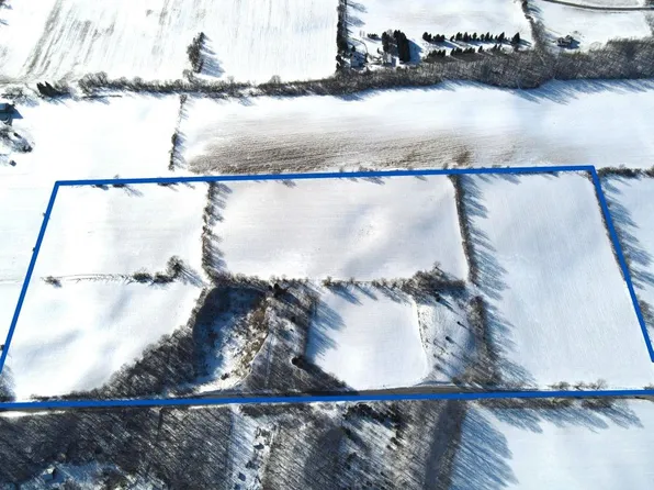 Hillcrest Dr, Plymouth, WI 53073