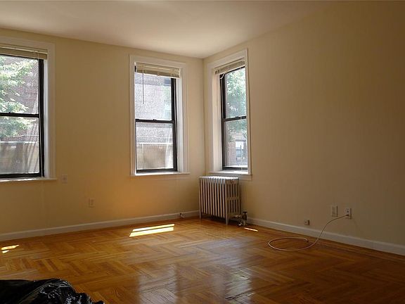 2nd image of 4760 39th Pl APT 1G