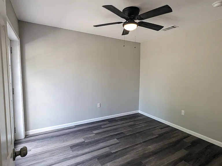 207 River Oaks Dr #D — Photo 6
