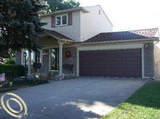 14705 Moran Rd, Allen Park, MI 48101