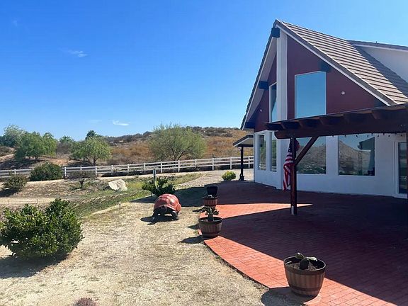2nd image of 38135 Via Estado Rd