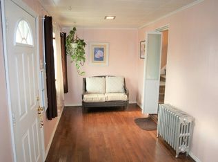 23 Smith St, Valley Stream, NY 11580