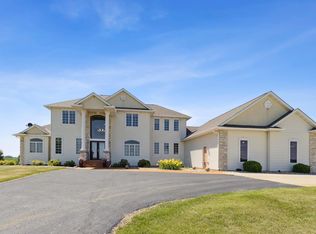 23535 York Rd, Hutchinson, MN 55350