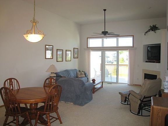 5th image of 4470 Empire Dr N Unit 3